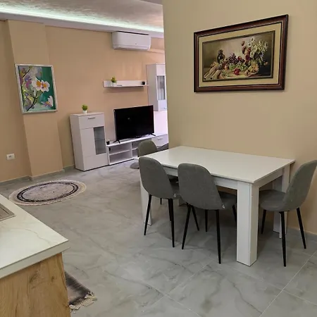 Apartmán Ajan Alushani