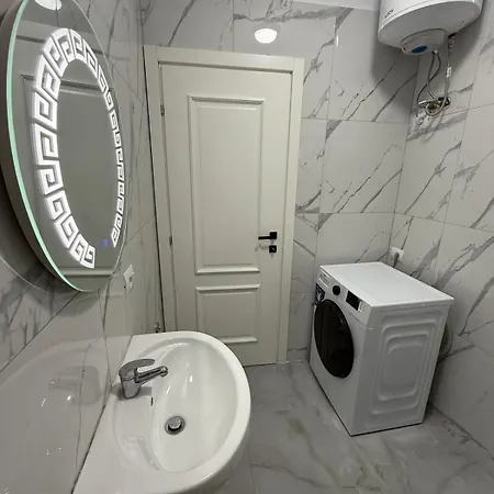 Ajan Alushani * Golem (Tirana)