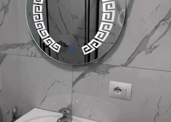 Ajan Alushani Apartamento